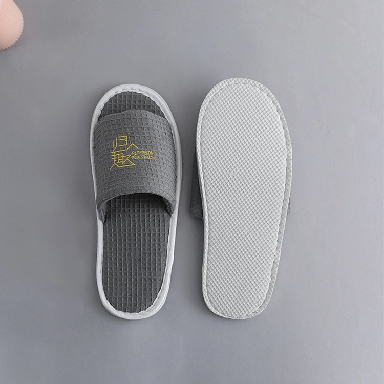 Disposable SPA Cheap Closed Toe Personalized Hotel Toiletries Bulk Slippers