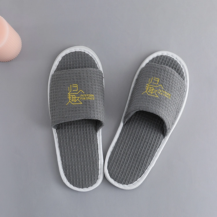 Disposable SPA Cheap Closed Toe Personalized Hotel Toiletries Bulk Slippers